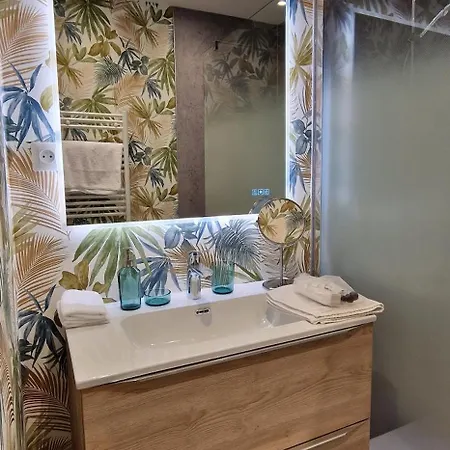 Maison Centre, Emplacement Ideal, Calme, 4 Chambres, 6 Personnes Et Bebe * Béthune